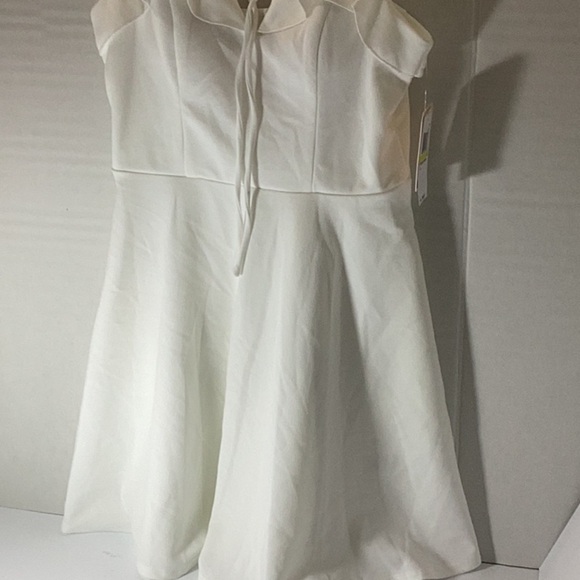 CITY STUDIOS
Juniors' Ruffled-top Mini Dress In White - Picture 7 of 11